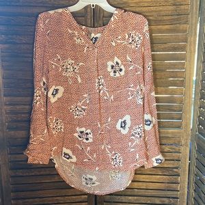 Long sleeve dress up‎ lightweight V neck top